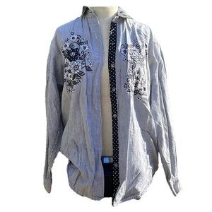 STUDIO COLLECTION striped button down shirt with floral embroidery on front